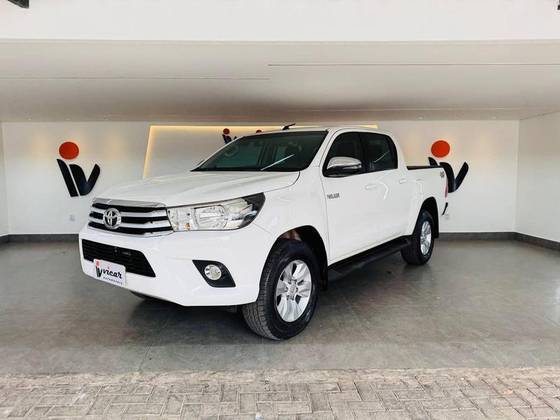 TOYOTA HILUX 2.8 SRV 4X4 CD 16V DIESEL 4P AUTOMÁTICO